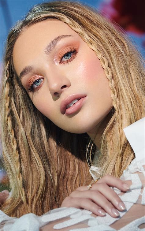 maddie ziegler makeup palette looks.